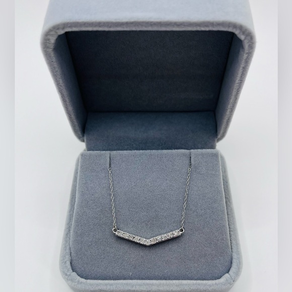 Jewelry - 0.25 CT Natural Diamond Bar Necklace